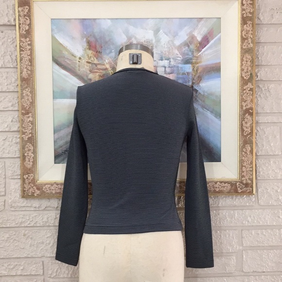 🌹Excursion Pin Striped Crew Neckline Stretch Top - Picture 6 of 9